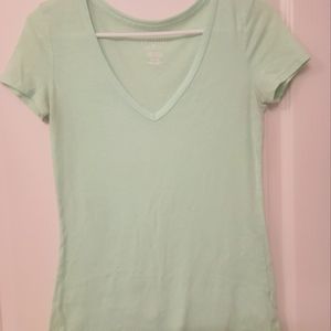 Womens American Eagle favorite tee.. size small